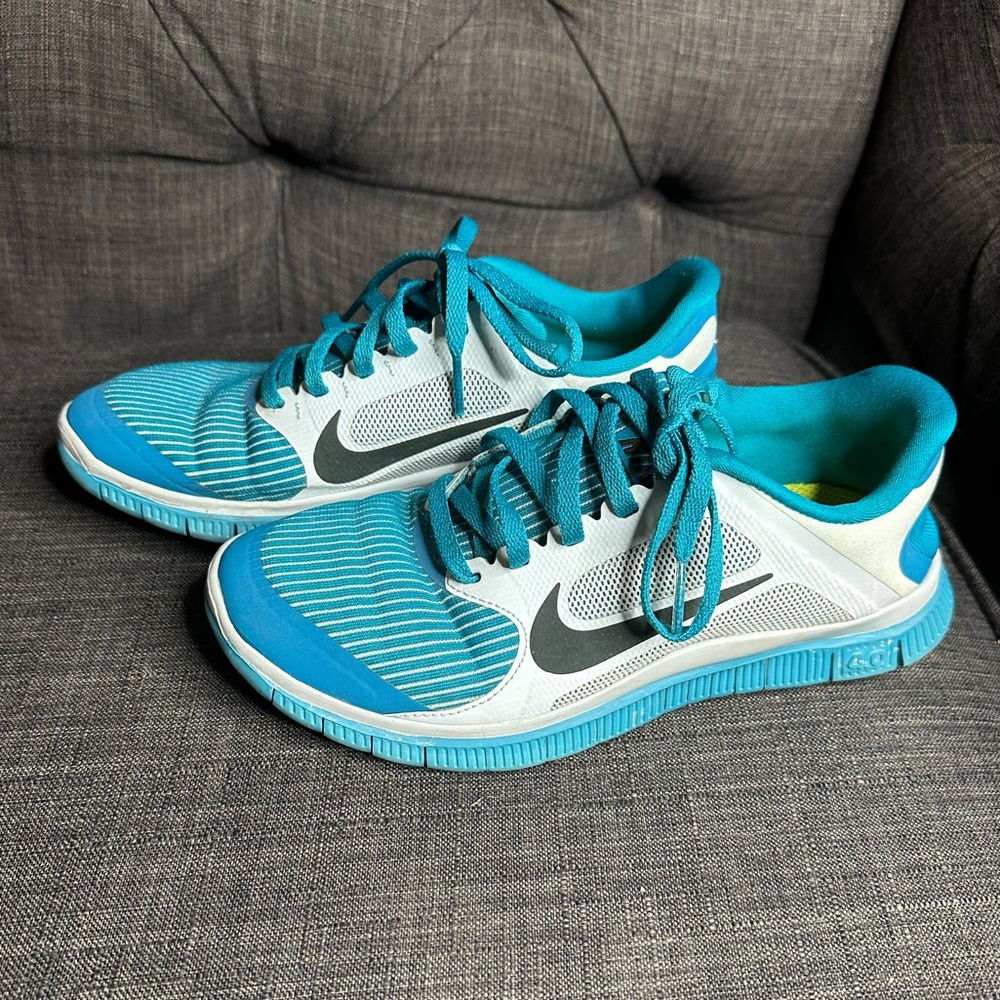 Nike Teal and pale blue Sneakers, women 6
